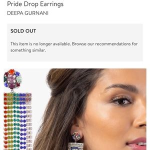 ISO looking for these earring by Deepa Gurnani:)